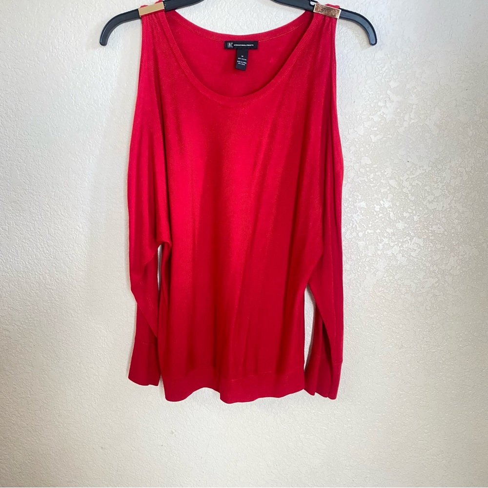 International Concepts  cold shoulder Top
